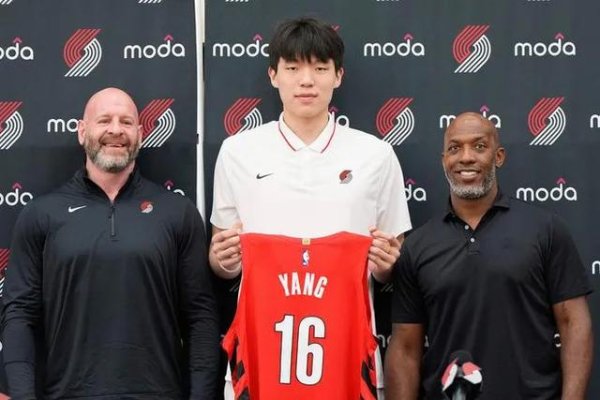 10+4+5+3+1 lấp đầy cột dữ liệu! Nhưng những thói quen xấu do CBA phát triển là nổi bật và ba thiếu s