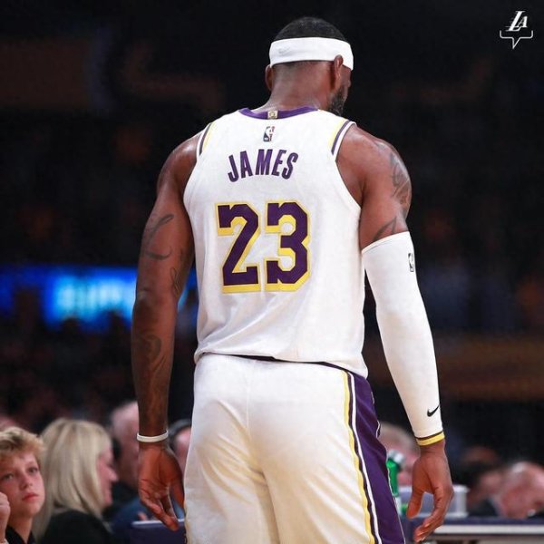 Quá mức! Lakers đã cho James một điều kiện để cắt đứt cơ hội giao dịch của 27 đội, bao gồm cả Cavali